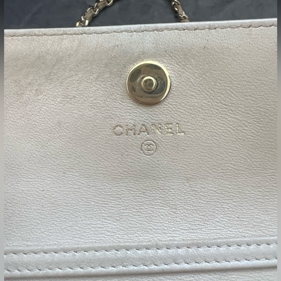 reserved-Chanel Pearl Paris-Hamburg Bag - Picture 9 of 17